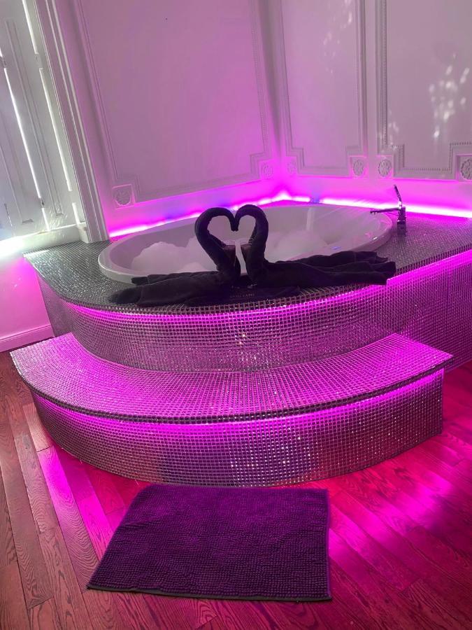 Enzo Capo Jacuzzi Andrassy Apartment Будапеща Екстериор снимка